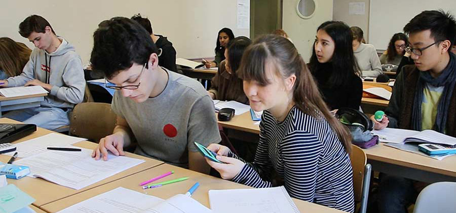 élèves en classe prépa bac élèves en classe prépa bac