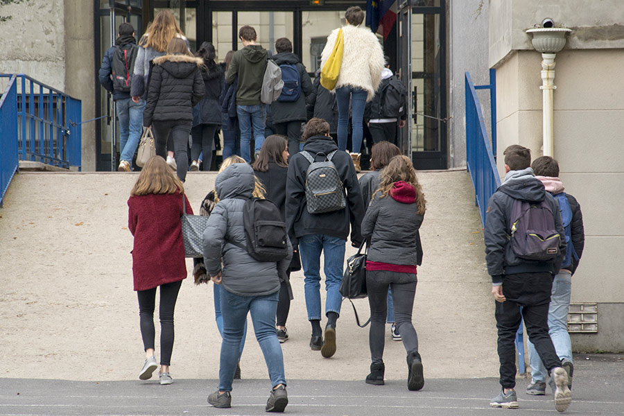 élèves au lycée Cours Thalès