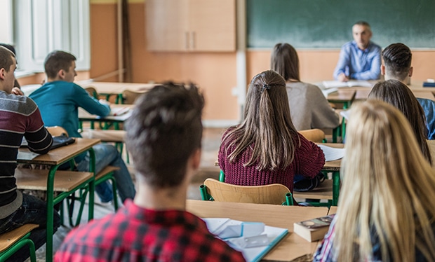 eleves-en-classe-2-vignette